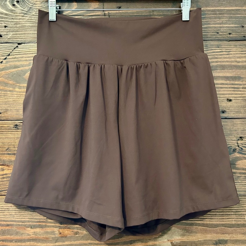 Halara SoftlyZero Airy Super High Waisted Women L Brown Built-in Biker Shorts 7"